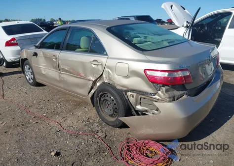 2007 Toyota Camry Le z USA, uszkodzony, nr VIN 4T1BE46K17U119488